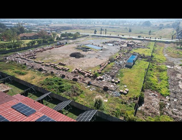 15,900M² VACANT LAND FOR SALE IN NEW MARKET